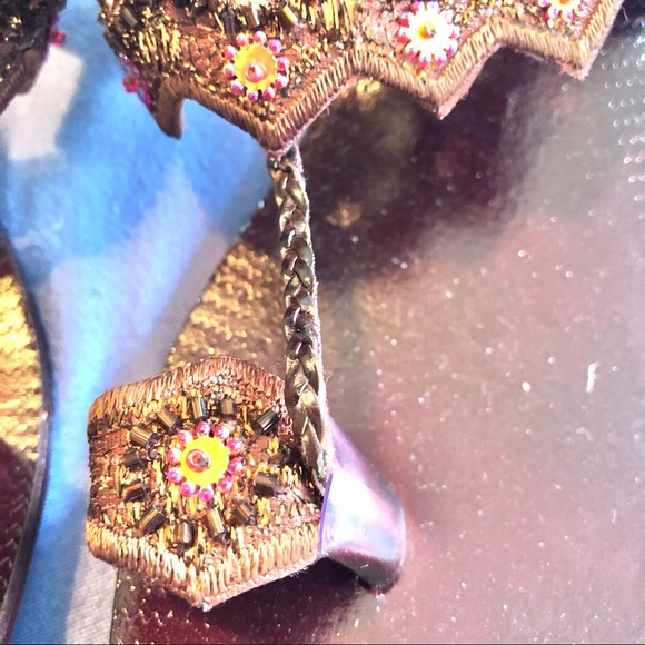 Indian/Pakistani Kolhapuri Chappal Flat Sandals with Toe Strap Brown - Picture 3 of 4